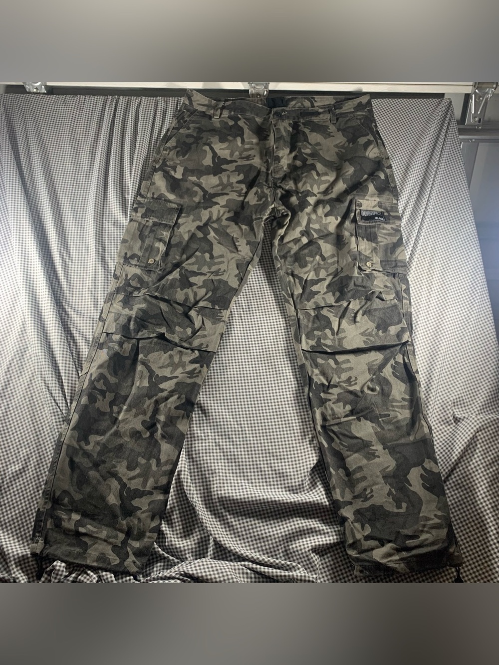 Black Men's C9 Cargo Pants - size 40